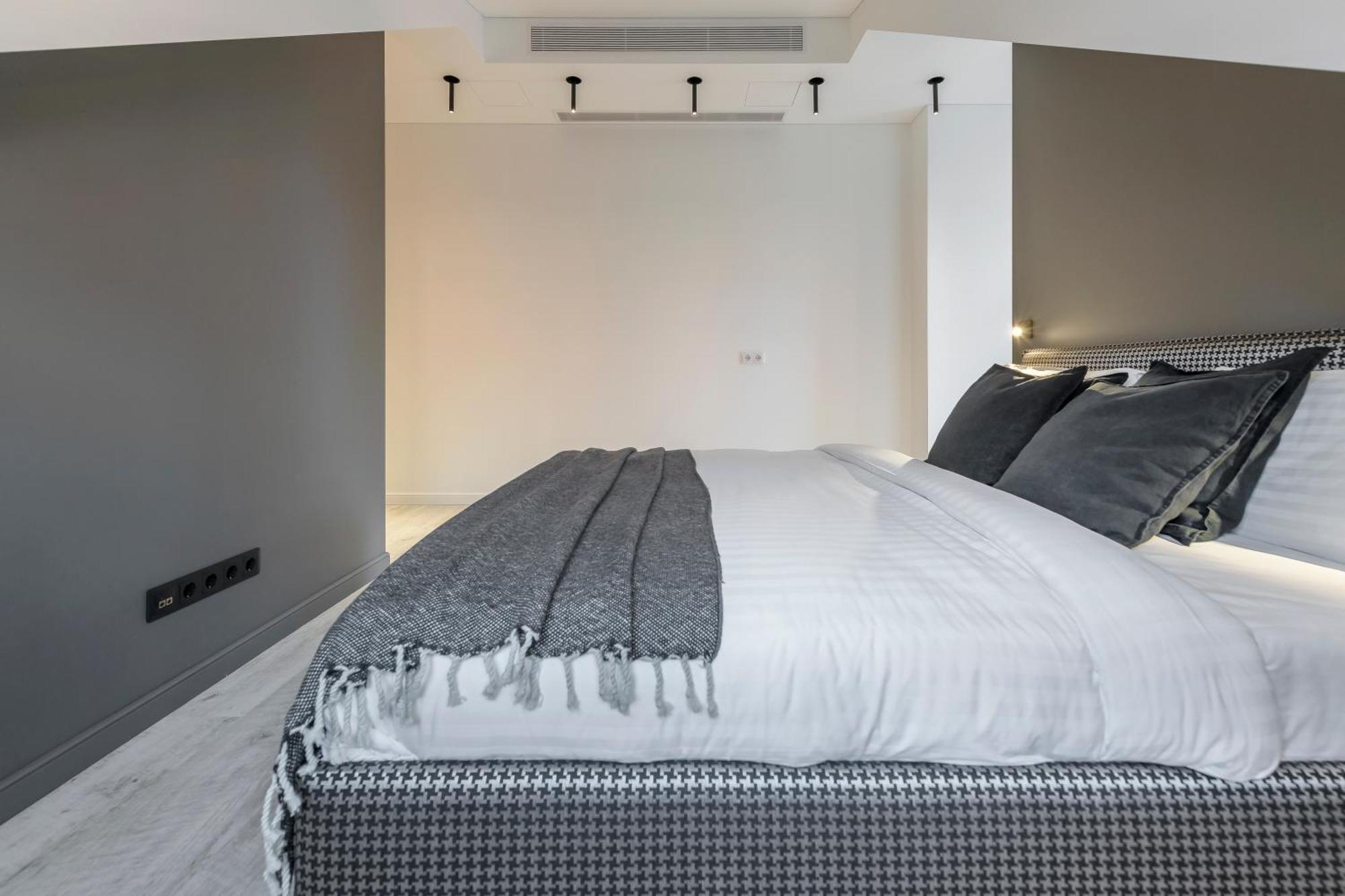 Artsy Exclusive Old Town Residence Gallery Walk VNO Chambre photo